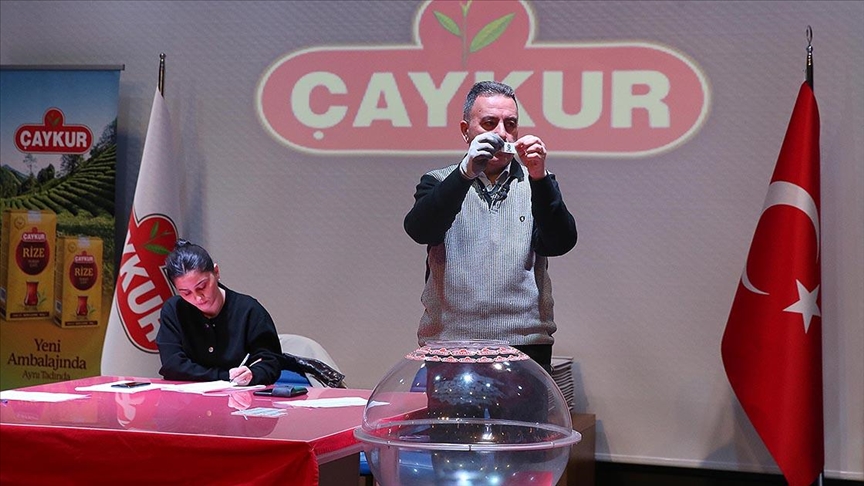 ÇAYKUR’UN MEVSİMLİK İŞÇİ ALIMI İÇİN KURA ÇEKİMİ GERÇEKLEŞTİRİLDİ